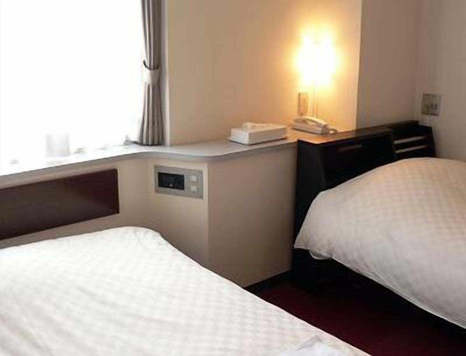 Hotel Livemax Budget Iyo Mishima Shikokuchuo Eksteriør bilde